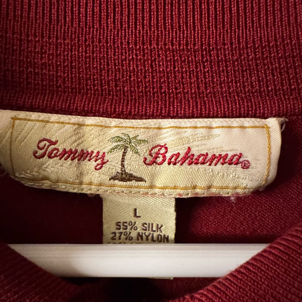 EUC Tommy Bahama Silk Blend Shirt. Size Large Maroon Color. Excellent Condition.